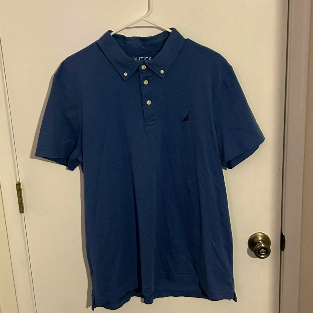Men’s blue collard shirt size XL